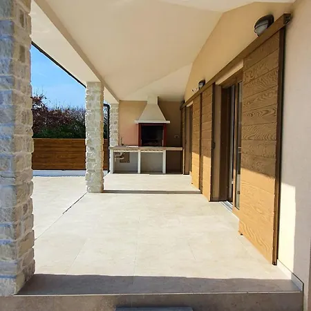 Antonella Villa